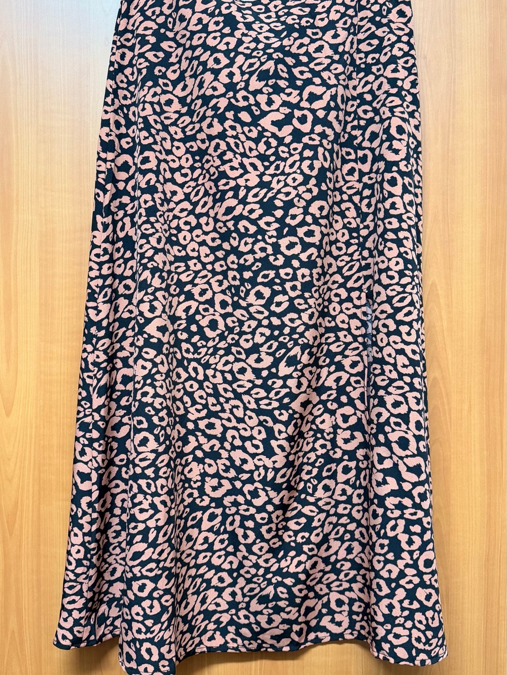 Chic Black Skirt with Pink Leopard Print - Flowy Circle Skater